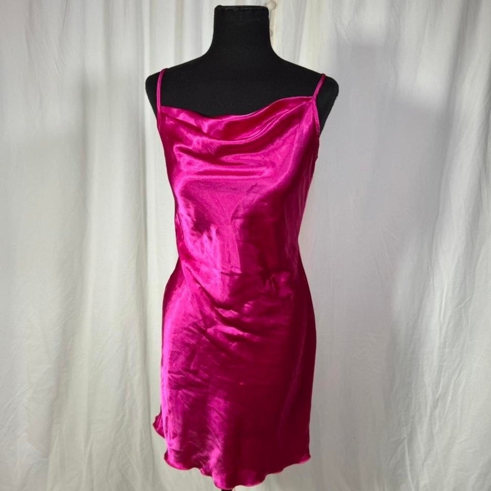 Vintage bebe Hot Pink Satin Slip Dress – Size S (Fits‎ XS/S)